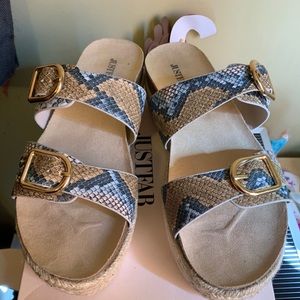 Multi snake cisale sandal
